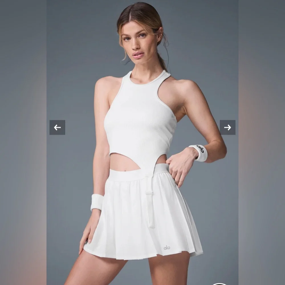 NWT Alo Yoga Varsity Tennis Skirt in White Shorts Underneath Size L